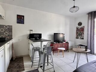  Appartement à louer 2 pièces 38 m²