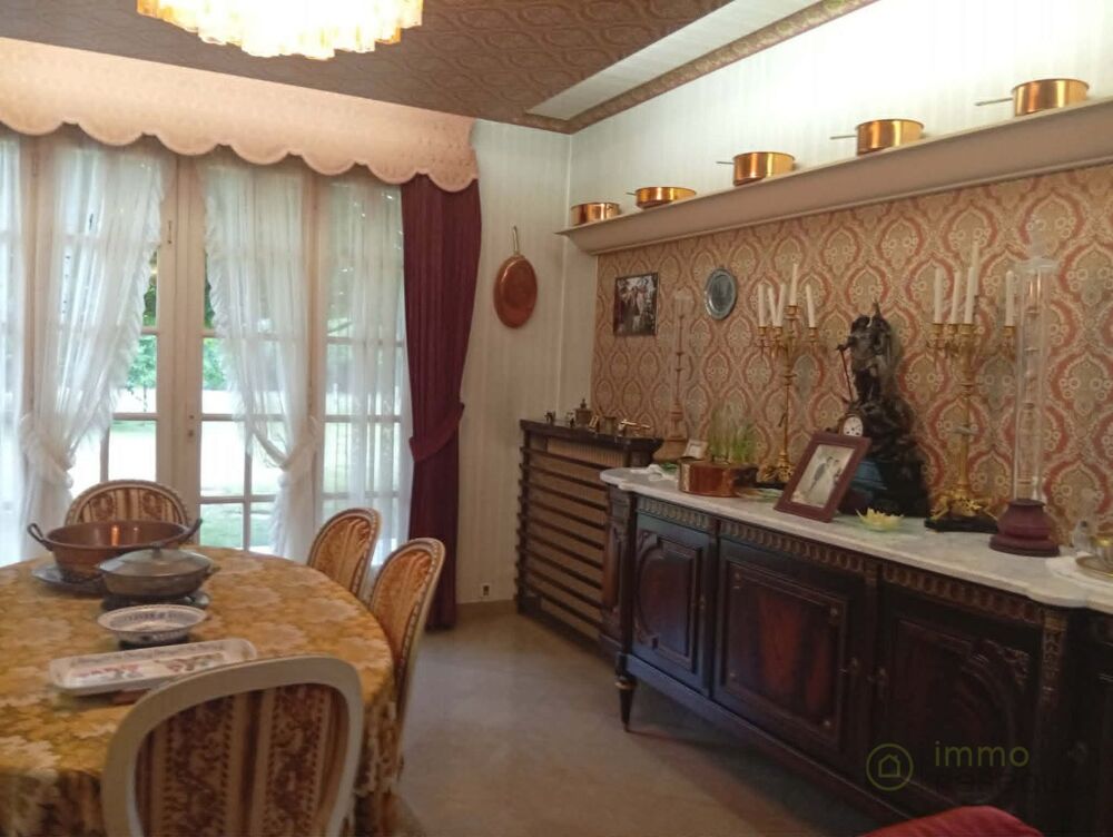 Maison 9 pièces 169 m² · à Rocroi · 169 m² · 290 000 €