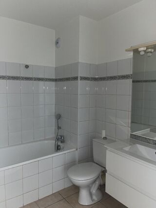  Appartement à louer 2 pièces 35 m²