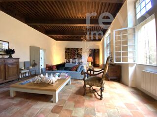  Maison  vendre 15 + pices 399 m