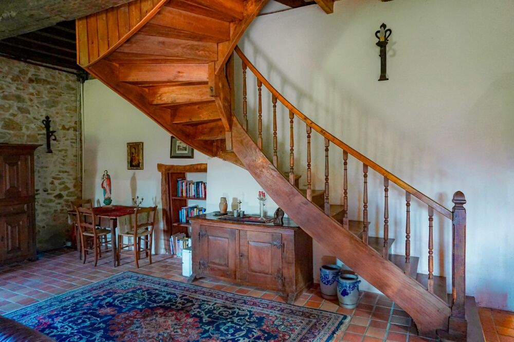 � vendre  Villa Saint-Jory-de-Chalais (24800)