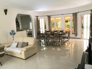  Maison � vendre 7 pi�ces 300 m� Saly