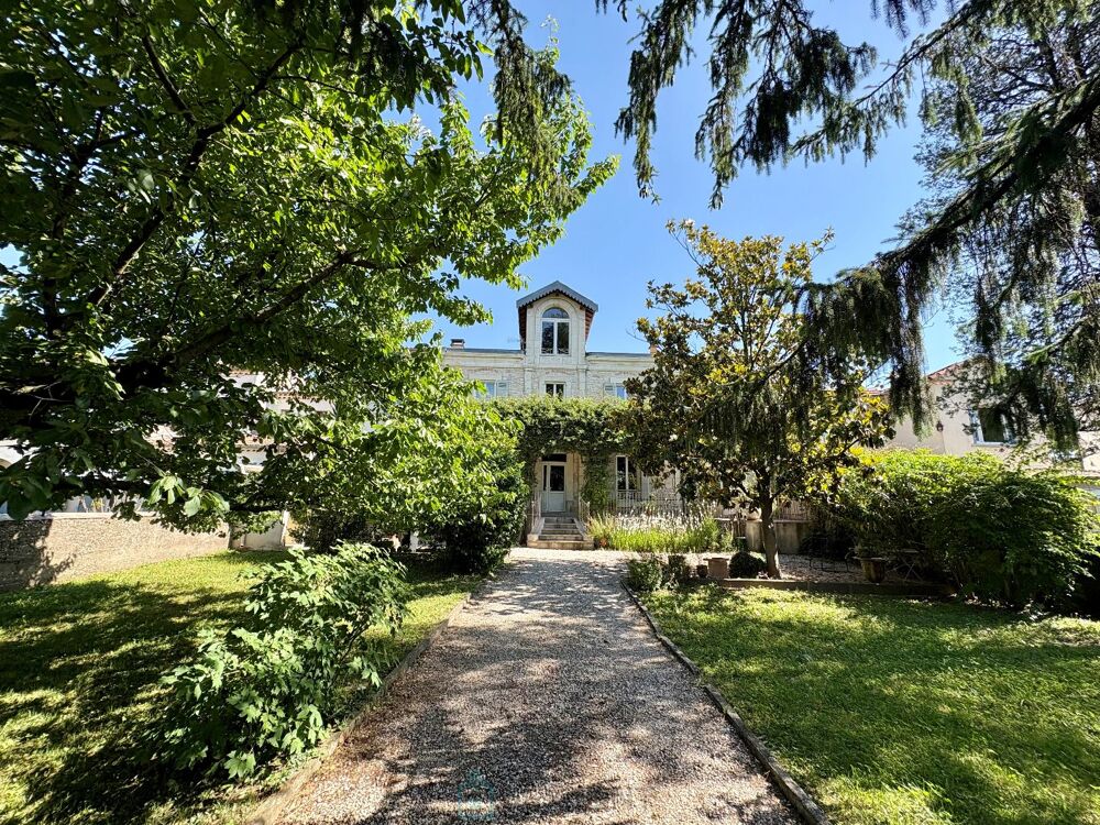 Maison 7 pièces 167 m² · à Ales · 167 m² · 449 000 €