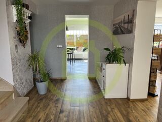  Maison  vendre 7 pices 194 m