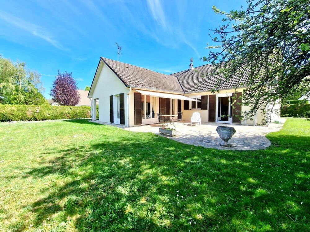 Maison 6 pièces 142 m² · à Ozoir la Ferriere · 142 m² · 550 000 €