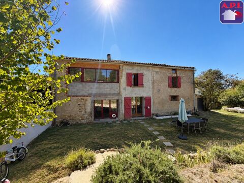   Maison Maison - 7 pièce(s) - 225 m²