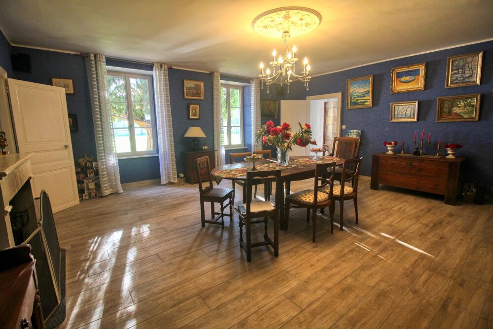 � vendre  Maison Priss�-la-Charri�re (79360)