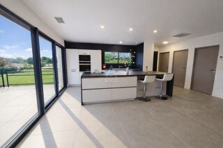  Villa � vendre 7 pi�ces 205 m�