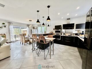  Villa � vendre 9 pi�ces 220 m�