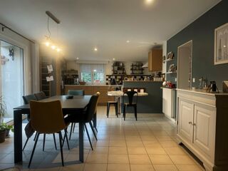  Maison  vendre 7 pices 140 m