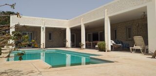  Maison � vendre 4 pi�ces 136 m� Saly