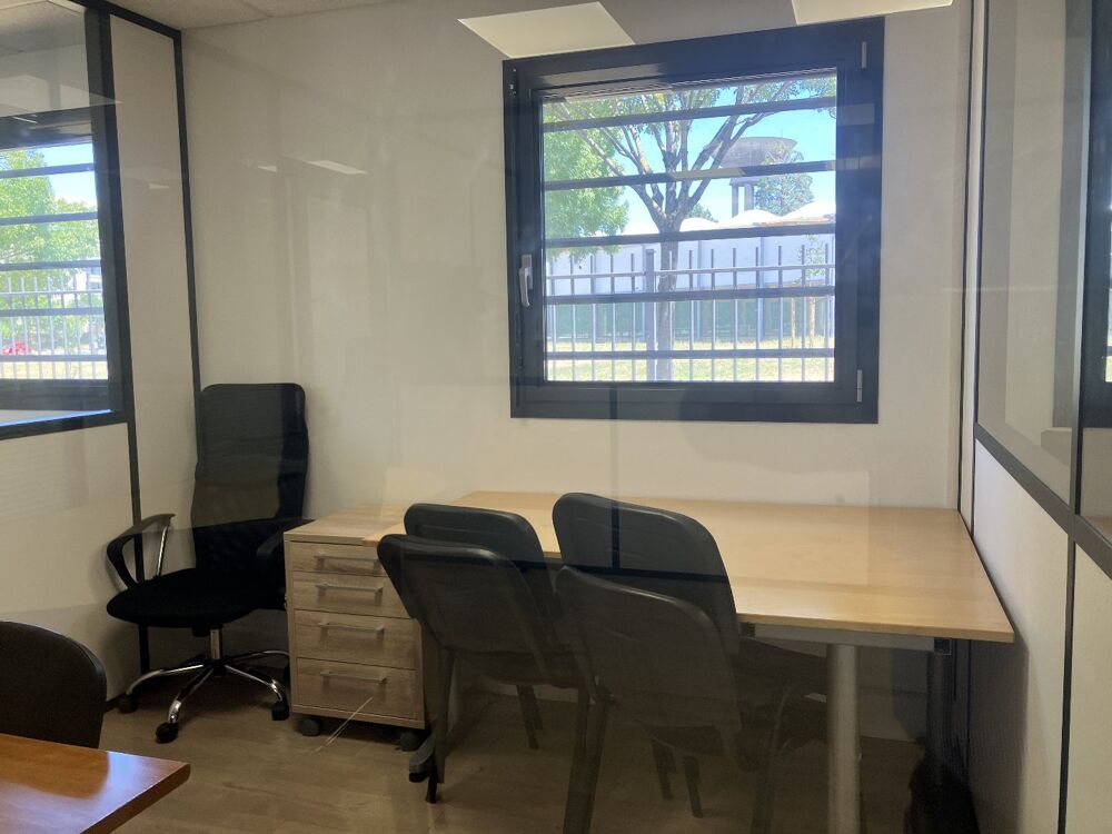   Bureau 