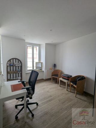  Immeuble à vendre 67 m²