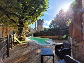  Maison � vendre 15 + pi�ces 334 m�