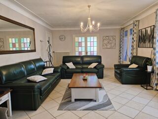  Maison à vendre 10 pièces 218 m²