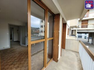  Appartement à louer 3 pièces 68 m²
