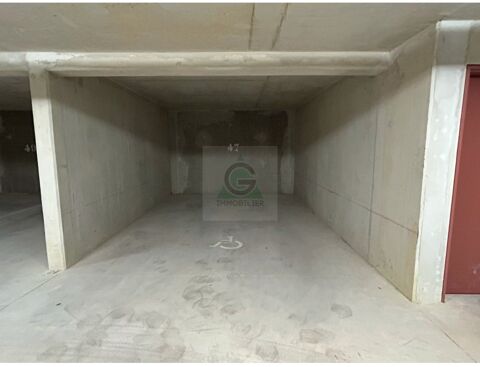  Parking / Garage � louer 