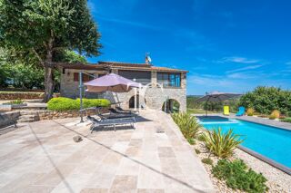  Villa à vendre 7 pièces 166 m²