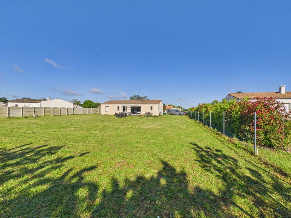Maison 5 pièces 92 m² · à Plassac · 92 m² · 250 000 €