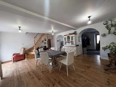   Maison Maison - 6 pi�ce(s) - 150 m�