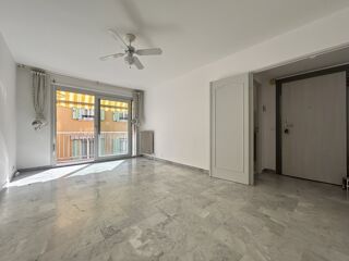  Appartement à louer 2 pièces 39 m²