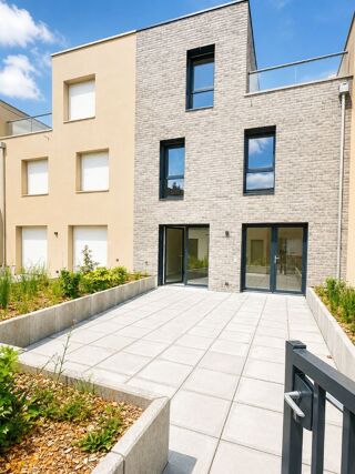  Appartement à vendre 5 pièces 143 m²