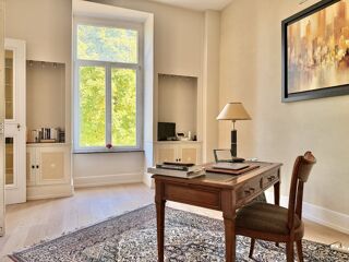  Maison à vendre 12 pièces 365 m²
