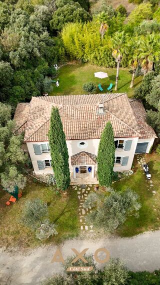  Villa à vendre 6 pièces 164 m²