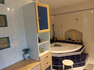  Maison  vendre 6 pices 200 m