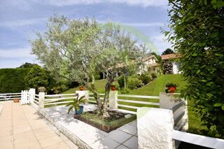  Villa � vendre 6 pi�ces 180 m�