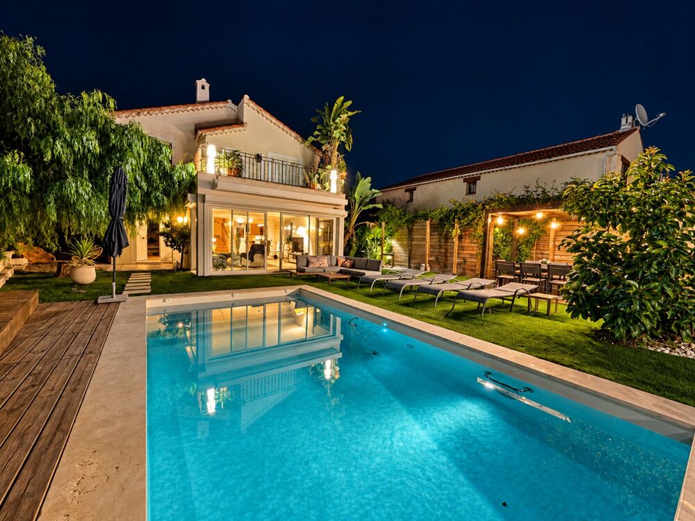 à vendre  Villa Cagnes-sur-Mer (06800)