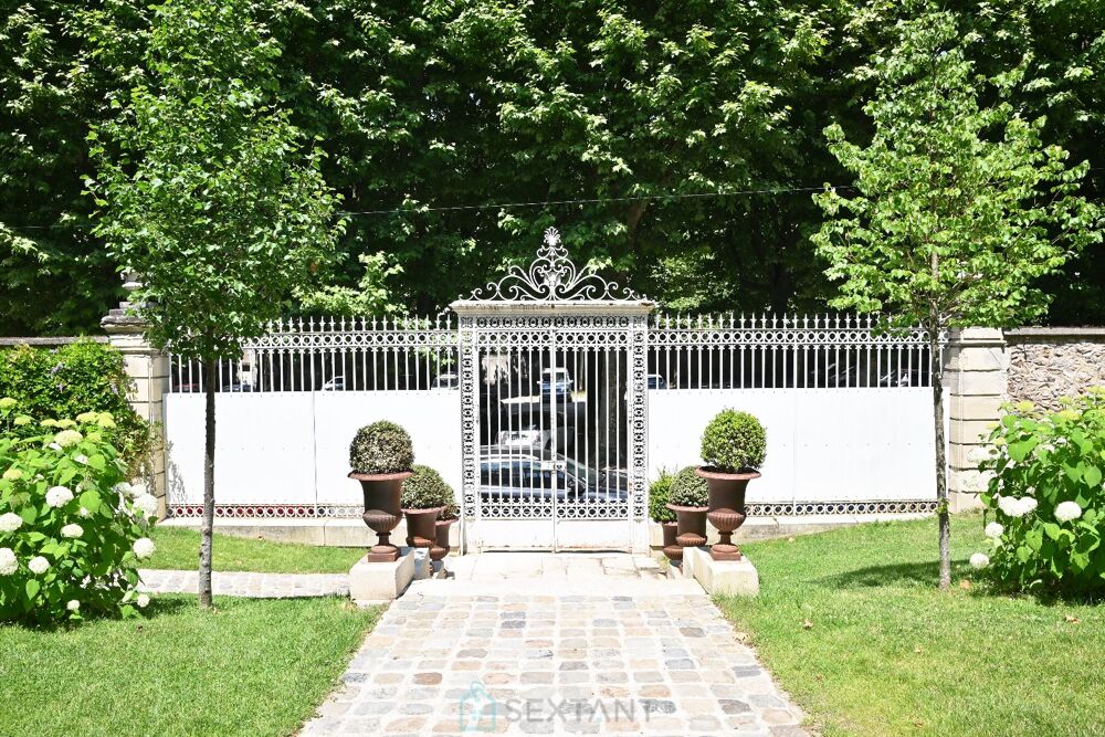 � vendre  H�tel Particulier Sens (89100)