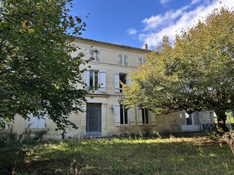   Maison Maison - 8 pi�ce(s) - 232 m�