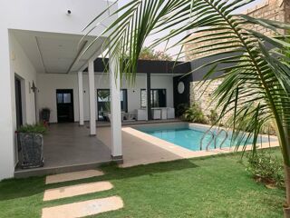  Maison � vendre 4 pi�ces 160 m� Nguerigne