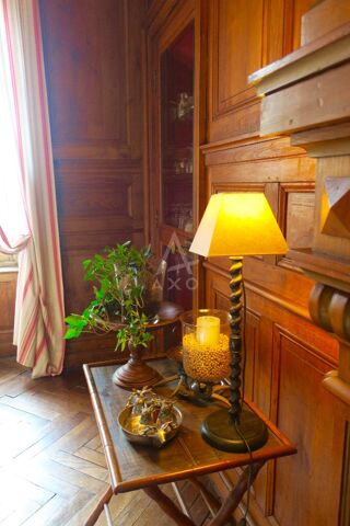  Villa � vendre 15 + pi�ces 600 m�