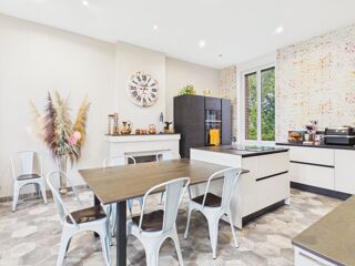  Maison � vendre 8 pi�ces 240 m�