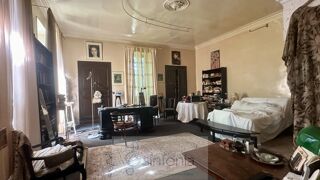  Villa  vendre 11 pices 500 m