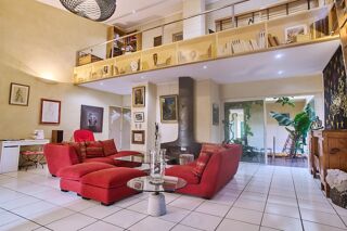  Villa  vendre 10 pices 236 m