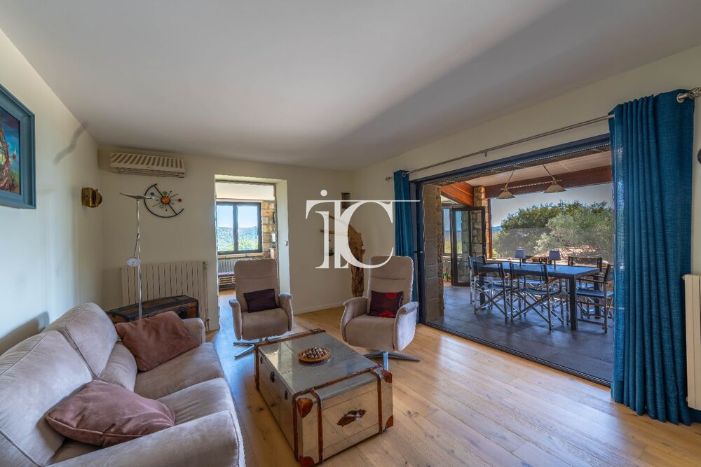 � vendre  Villa Largenti�re (07110)