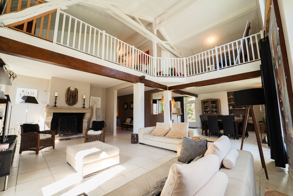 Maison 10 pièces 280 m² · à Gabarret · 280 m² · 440 000 €