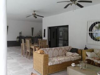  Maison � vendre 5 pi�ces 240 m� Ngaparou