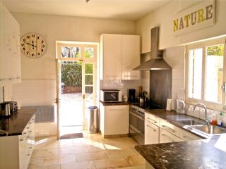  Maison  vendre 7 pices 240 m