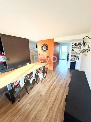  Immeuble � vendre 10 pi�ces 190 m�