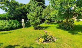  Propriété/château à vendre 14 pièces 390 m²