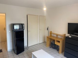  Appartement à louer 1 pièce 19 m²
