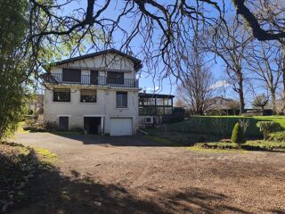  Maison � vendre 13 pi�ces 302 m�