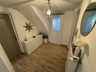  Appartement à louer 3 pièces 65 m²
