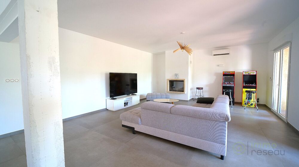 à vendre  Villa Valergues (34130)