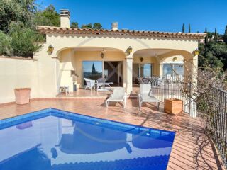  Villa � vendre 7 pi�ces 262 m� Mas nou platja d'aro