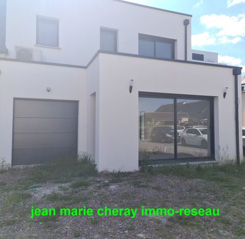   Maison Maison - 5 pi�ce(s) - 131 m�